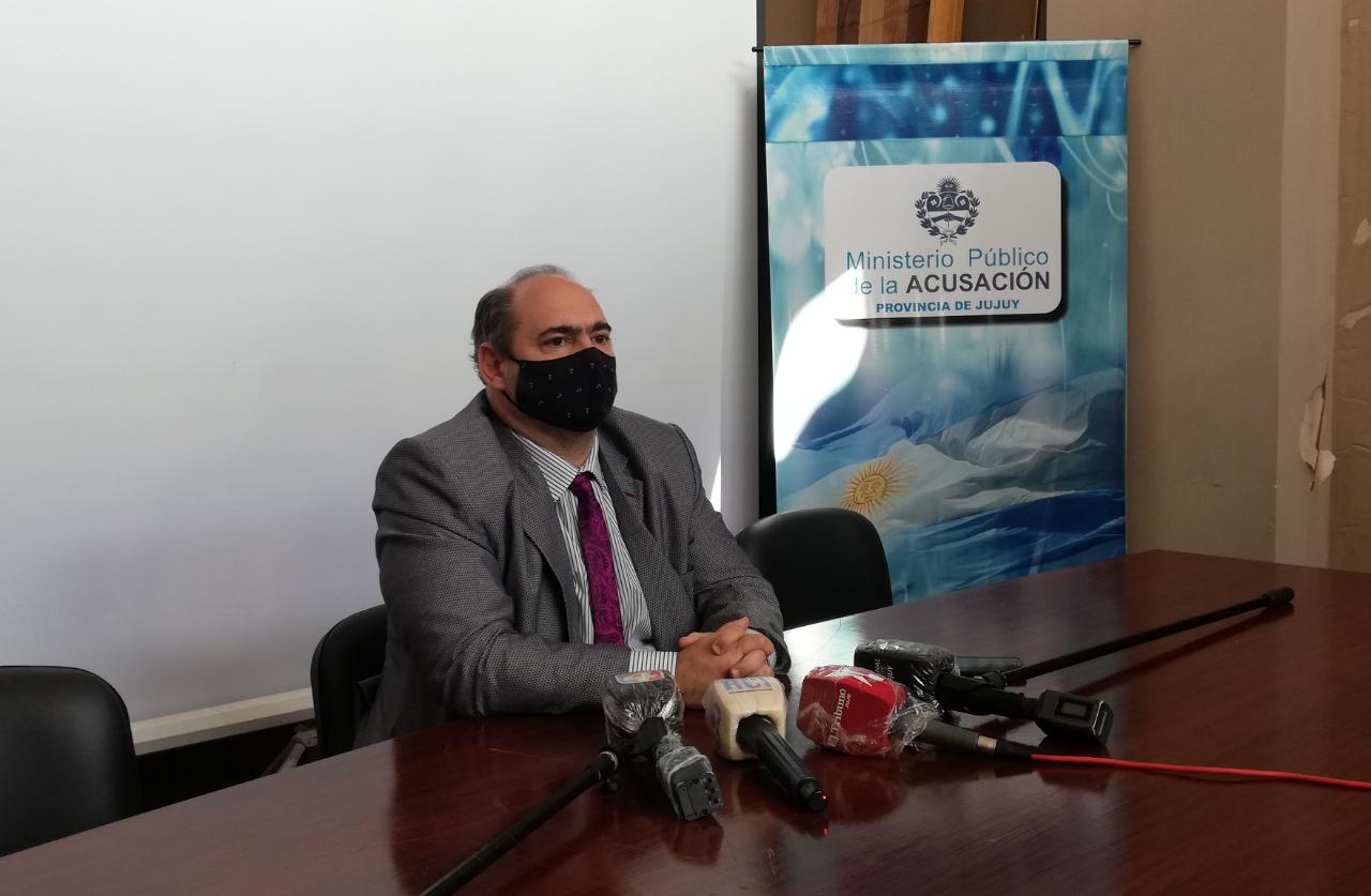 Dr. Carlos Ariel Gil Urquiola (3).jpeg